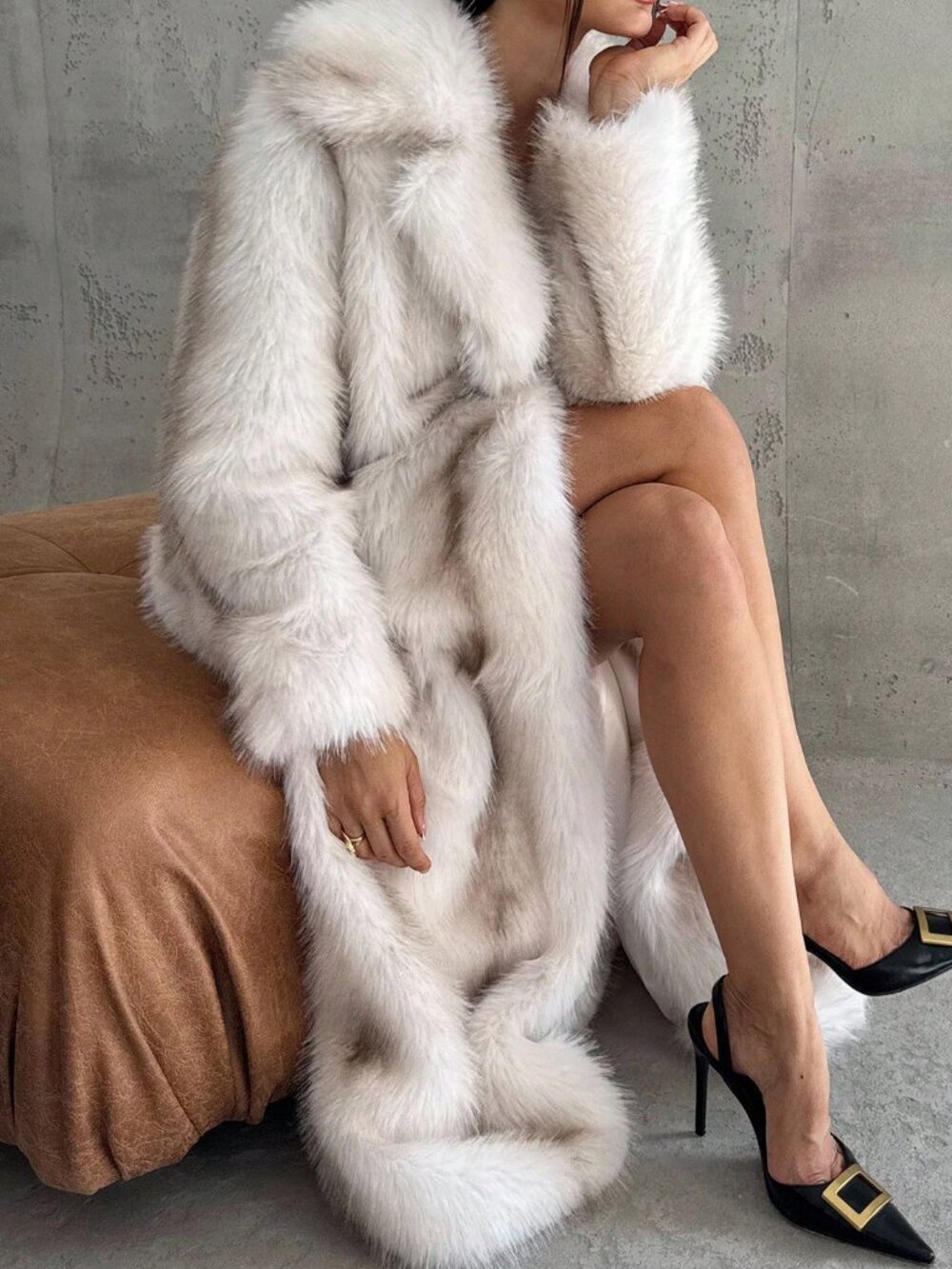White Casual Women's Elegant Faux Fur Coat - Picture 6 of 8